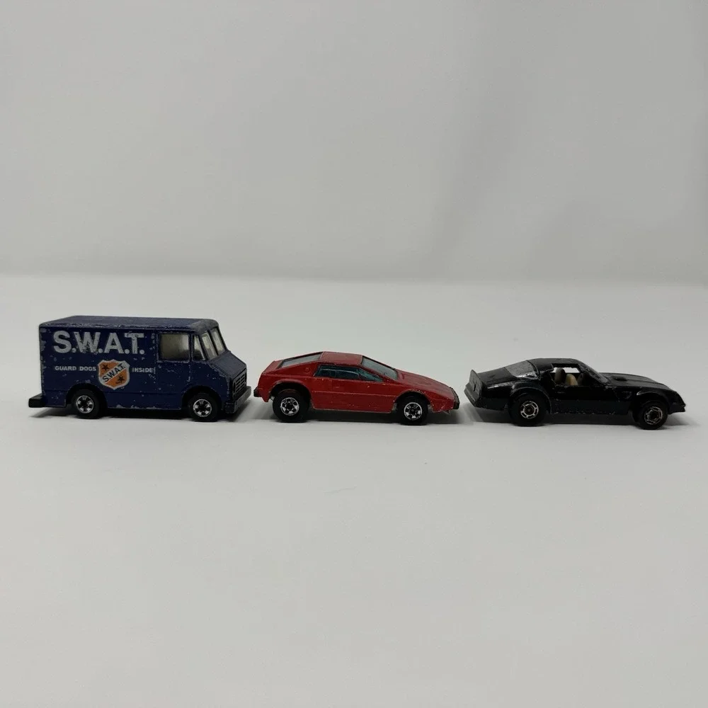 Lot of 9 Vintage 70s 80s Hot Wheels Matchbox Die Cast Cars Toys Used Played